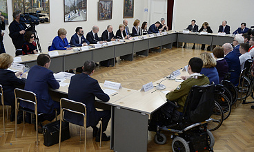 Путин поддержал предложение закупать часть средств для реабилитации инвалидов у единого поставщика