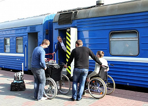 Сотрудники железнодорожных станций не смогут отказать людям с инвалидностью при посадке в поезд
